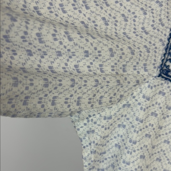 Eddie Bauer Blue and White Embellished Blouse with Bib Collar Size M - Picture 6 of 11